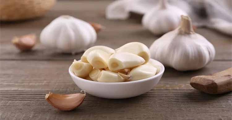প্রতিদিন সকালে এক কোয়া রসুন খাওয়ার উপকারিতা