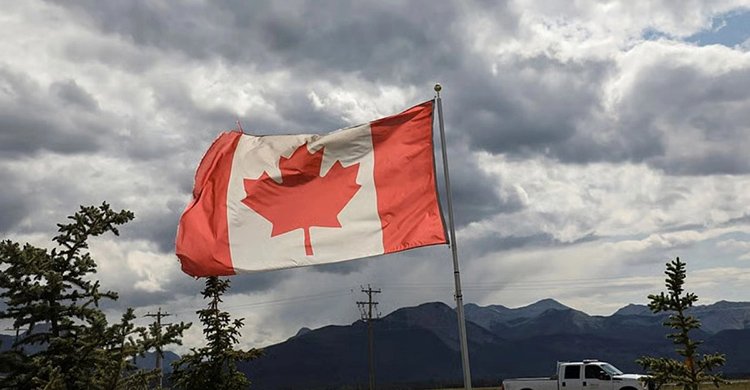 নাগরিকত্ব পাওয়া সহজ করল কানাডা