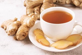 ঘুমের আগে আদা চা খাবেন যে কারণে