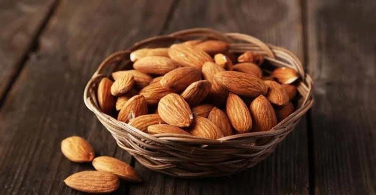 প্রতিদিন কাঠবাদাম খাওয়ার অবিশ্বাস্য উপকারিতা