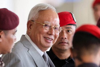 নাজিব রাজাকের ১৫ বছরের কারাদণ্ড, জটিল সমীকরণে মালয়েশিয়ার সরকার