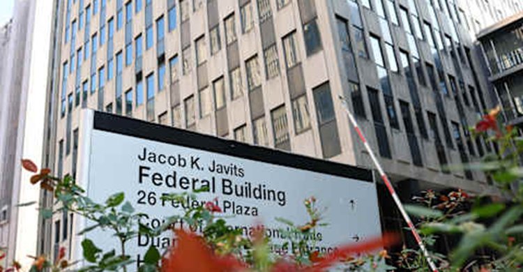 নিউইয়র্কের আটজন অভিবাসন বিচারককে বরখাস্ত করেছেন ট্রাম্প, আদালতে আরো ধীরগতির আশঙ্কা