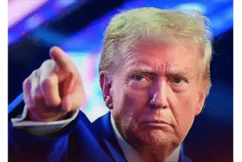 ভেনেজুয়েলায় তেলবাহী ট্যাংকার যাতায়াতে ‘সর্বাত্মক’ অবরোধের নির্দেশ ট্রাম্পের