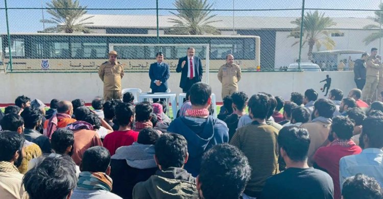 লিবিয়া থেকে ফিরছেন আরও ১৭৫ বাংলাদেশি