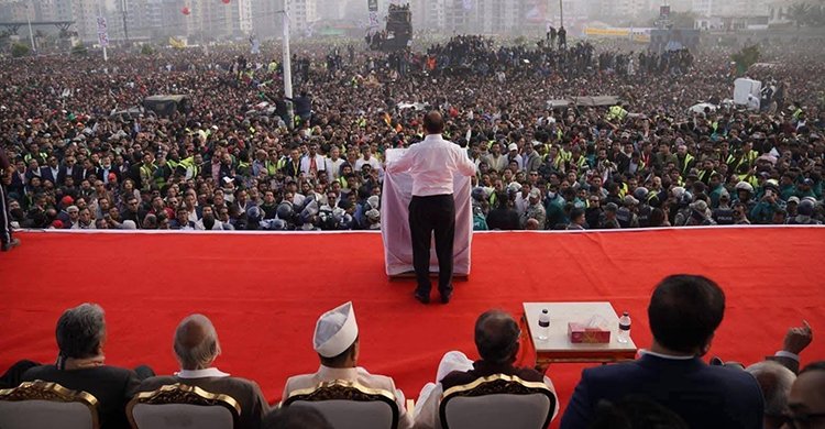 সব মানুষকে সঙ্গে নিয়ে নিরাপদ বাংলাদেশ গড়তে চাই, ঢাকায় ফিরে তারেক রহমান