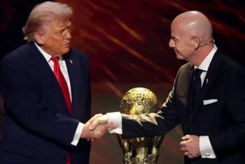 ফিফার প্রথম শান্তি পুরস্কার পেলেন ট্রাম্প