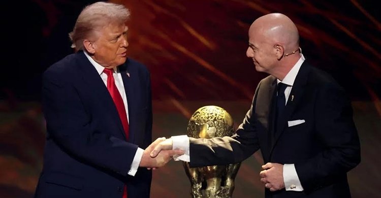 ফিফার প্রথম শান্তি পুরস্কার পেলেন ট্রাম্প
