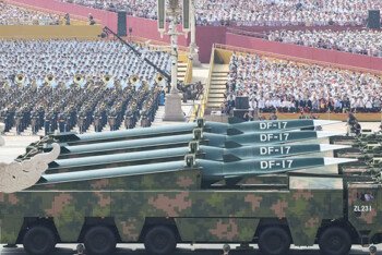 যুক্তরাষ্ট্রের সাথে সামরিক শক্তির ব্যবধান অভূতপূর্ব গতিতে কমিয়ে আনছে চীন – নিউজউইক’র প্রতিবেদন