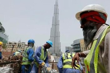 কৃত্রিম বুদ্ধিমত্তার – এআইয়ের প্রসার সত্ত্বেও ২০৩০ সালের মধ্যে ১৫ লাখ কর্মী নেবে সৌদি ও আমিরাত