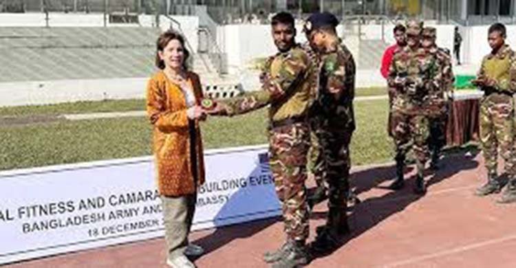 যুক্তরাষ্ট্রের মেরিন ও বাংলাদেশ সেনাবাহিনীর সদস্যদের যৌথ প্রশিক্ষণ