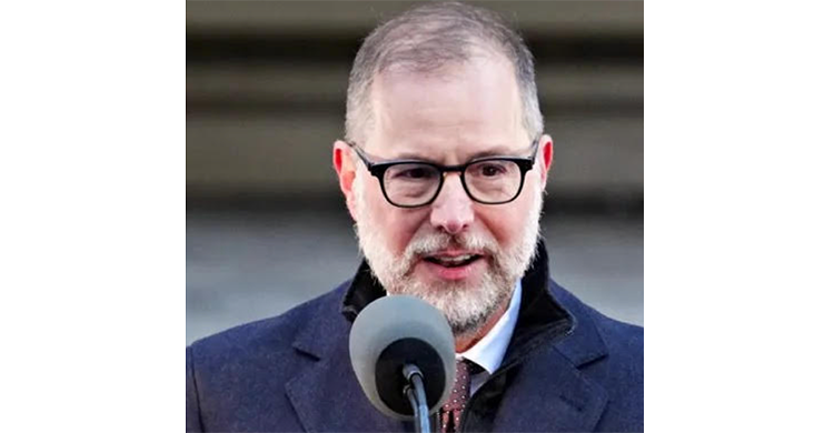 নিউ ইয়র্ক সিটির দুই বছরে ১২.৬ বিলিয়ন ডলারের বাজেট ঘাটতি নিয়ে উদ্বেগ নতুন কম্পট্রোলার মার্ক লেভিনের