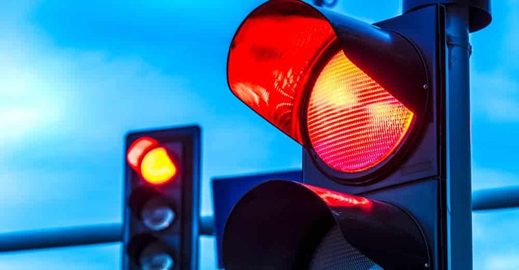 নিউইয়র্ক সিটিতে ৪৫০টি নতুন রেড লাইট ক্যামেরা স্থাপন, গাড়ীর চালকরা সাবধান!