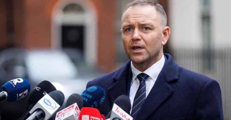 কেবল ট্রাম্পই পারেন পুতিনকে থামাতে বললেন পোল্যান্ডের প্রেসিডেন্ট