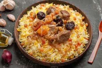 খাসীর মাংসের দম বিরিয়ানি