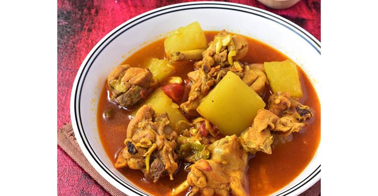 পেঁপে দিয়ে মুরগির মাংস