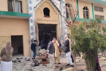 পাকিস্তানের মসজিদে বিস্ফোরণ, ৩১ জনের মৃত্যুতে যা বলছেন তারকারা