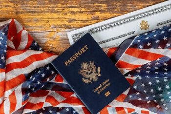 আমেরিকায় দ্বৈত নাগরিকত্ব বাতিলের মুখে পড়তে পারে, সিনেটে বিল উত্থাপন