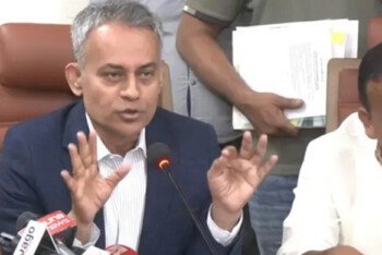 চাঁদা’ নয় ‘সমঝোতা’- নতুন সড়কমন্ত্রী শেখ রবিউল আলম এর বক্তব্য কী বার্তা দিচ্ছে?