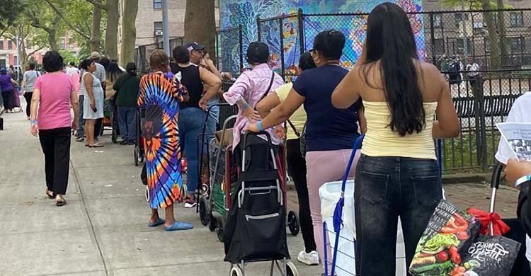 ২০২৪ সালে ২২ লক্ষেরও বেশি নিউ ইয়র্ক সিটির বাসিন্দা দারিদ্র্যের মধ্যে বসবাস করেছেন