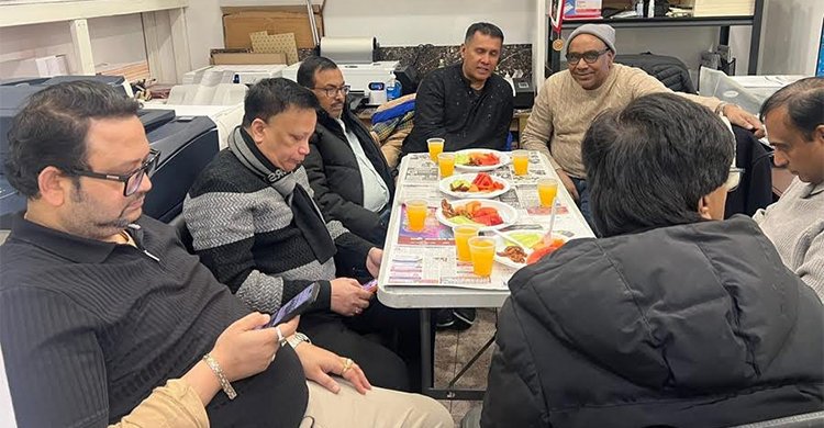 জ্যাকসন হাইটসের গ্রাফিক্স ওয়ার্ল্ডে মাসব্যাপী ইফতার আয়োজন