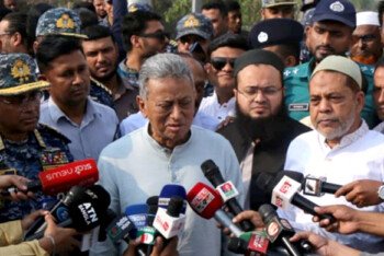 বাংলাদেশের অর্থনীতি পুনরুদ্ধারে ট্যাক্স বাড়াতে হবে জানালেন অর্থমন্ত্রী আমীর খসরু