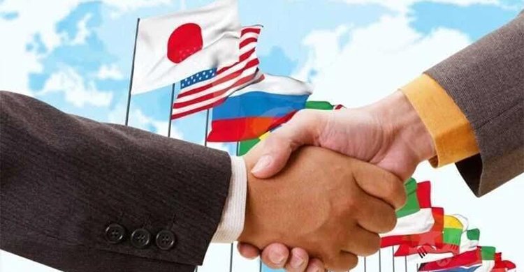 অন্তবর্তী সরকারের বাণিজ্য চুক্তি: অর্থনীতি থেকে ভূরাজনীতির ছায়া