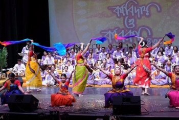 নান্দনিক আয়োজনে আনন্দধ্বনি নিউইয়র্ক এর বৈশাখ বরণ