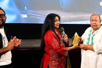 নিউইয়র্কে ফরিদুর রেজা সাগরকে বায়োস্কপ ফিল্মসের সম্মাননা, মুক্তি পেল রায়হান রাফি পরিচালিত সিনেমা ‘প্রেশার কুকার’