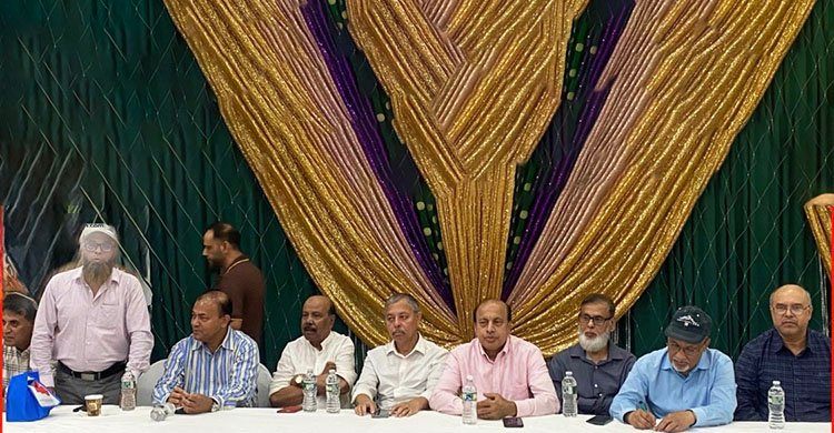 নিউইয়র্কের ব্রঙ্কসে আসন্ন বাংলাদেশ সোসাইটির নির্বাচনে কুনু-ফিরোজ পরিষদের মতবিনিময় সভা অনুষ্ঠিত